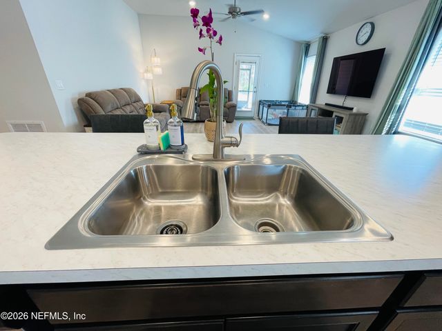 7865 WYOMING Street, Jacksonville, FL 32220