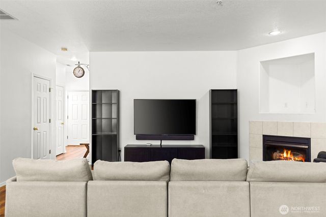 3418 NW 30th Circle, Camas, WA 98607