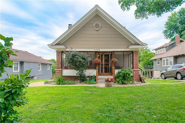 1714 S Overton Avenue, Independence, MO 64052