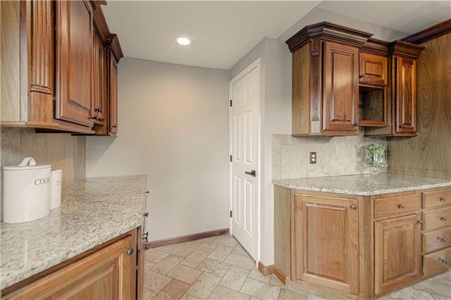 1714 S Overton Avenue, Independence, MO 64052