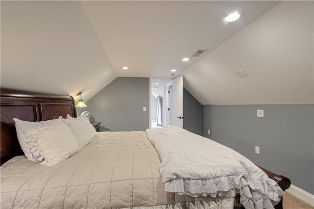 1714 S Overton Avenue, Independence, MO 64052