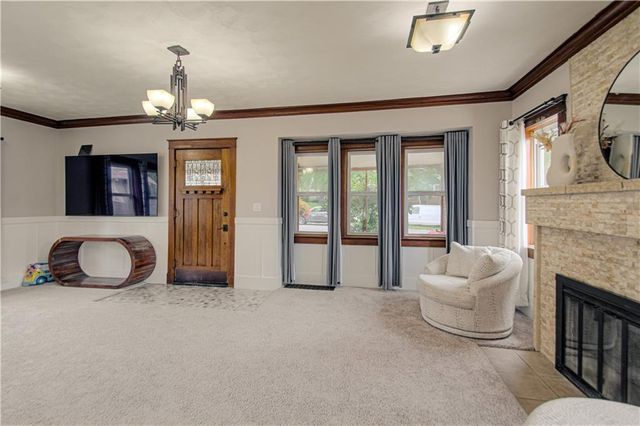 1714 S Overton Avenue, Independence, MO 64052