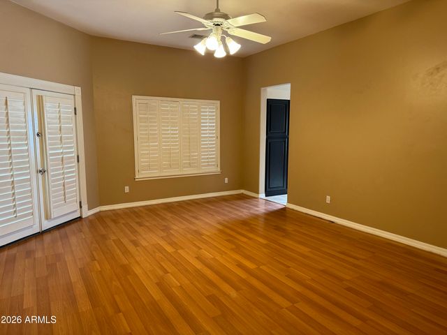 3953 E FLOSSMOOR Avenue, Mesa, AZ 85206