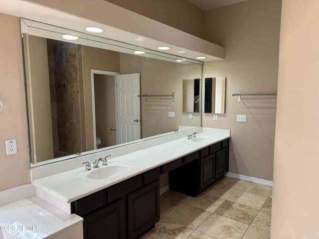 3953 E FLOSSMOOR Avenue, Mesa, AZ 85206