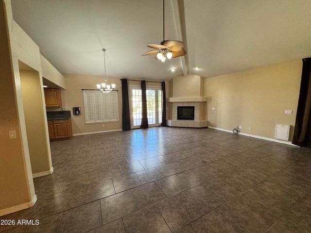 3953 E FLOSSMOOR Avenue, Mesa, AZ 85206