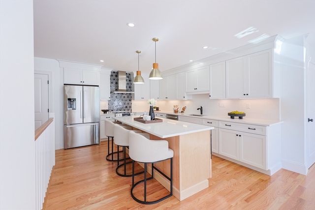 54 South St, Medford, MA 02155