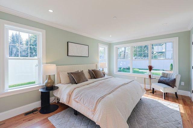 54 South St, Medford, MA 02155