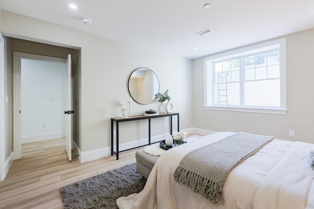 54 South St, Medford, MA 02155