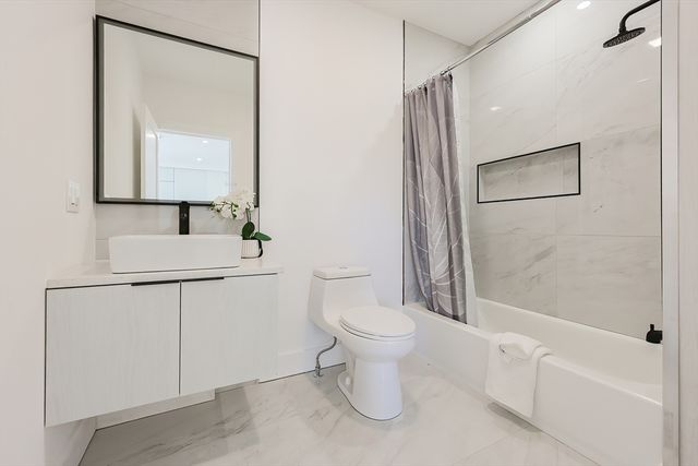 54 South St, Medford, MA 02155
