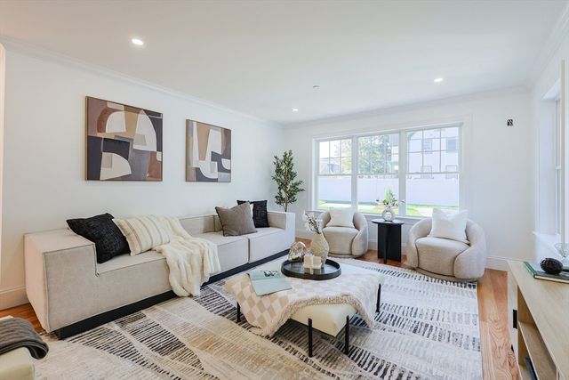 54 South St, Medford, MA 02155