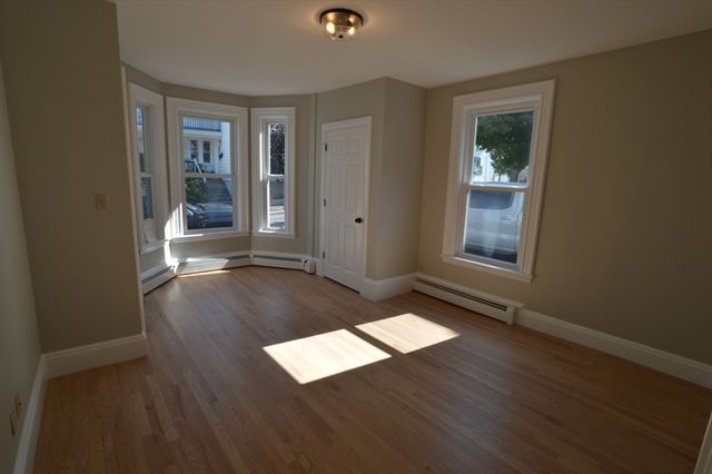 14 Roundy St 1, Beverly, MA 01915