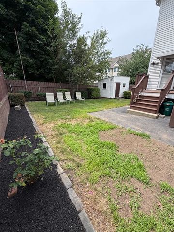 14 Roundy St 1, Beverly, MA 01915