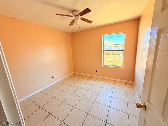 419 NE 16th PL, Cape Coral, FL 33909