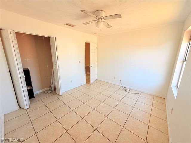 419 NE 16th PL, Cape Coral, FL 33909