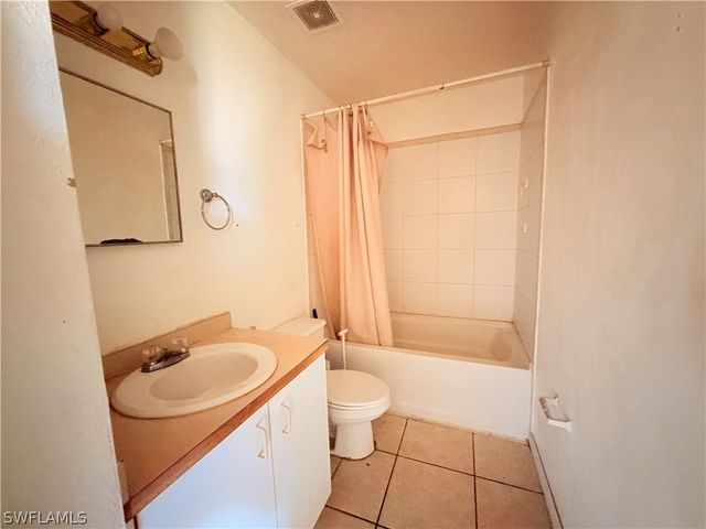 419 NE 16th PL, Cape Coral, FL 33909