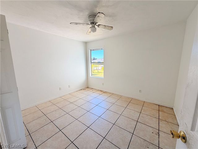 419 NE 16th PL, Cape Coral, FL 33909