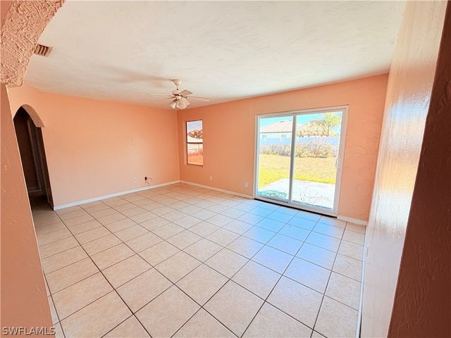 419 NE 16th PL, Cape Coral, FL 33909