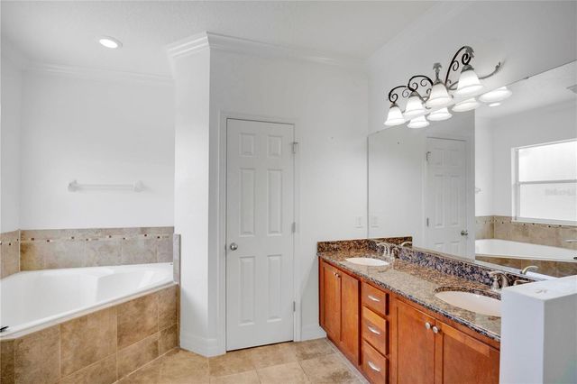 2403 S SHINE AVENUE B, Orlando, FL 32806