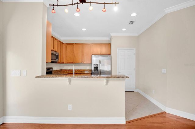 2403 S SHINE AVENUE B, Orlando, FL 32806