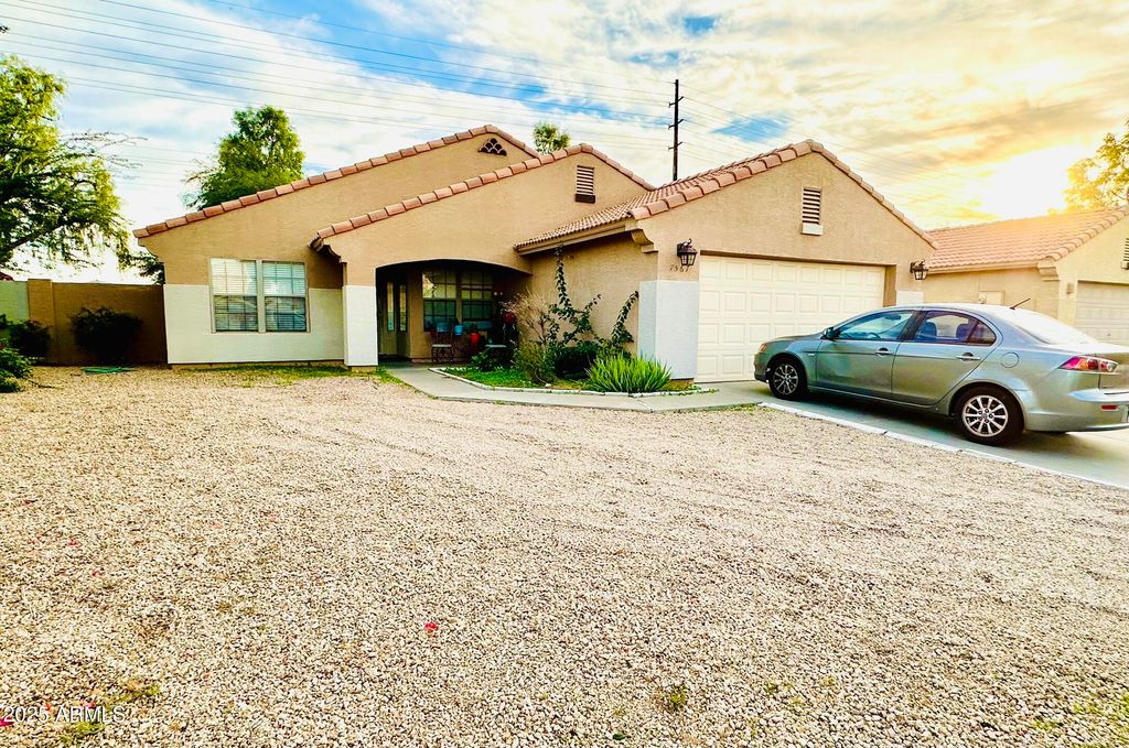 7567 W PASADENA Avenue, Glendale, AZ 85303