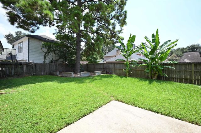 6419 Sutter Park Lane, Houston, TX 77066