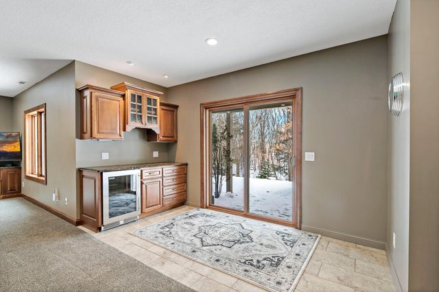 2269 Wildwood Drive, Shakopee, MN 55379