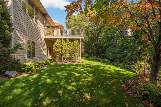 2269 Wildwood Drive, Shakopee, MN 55379