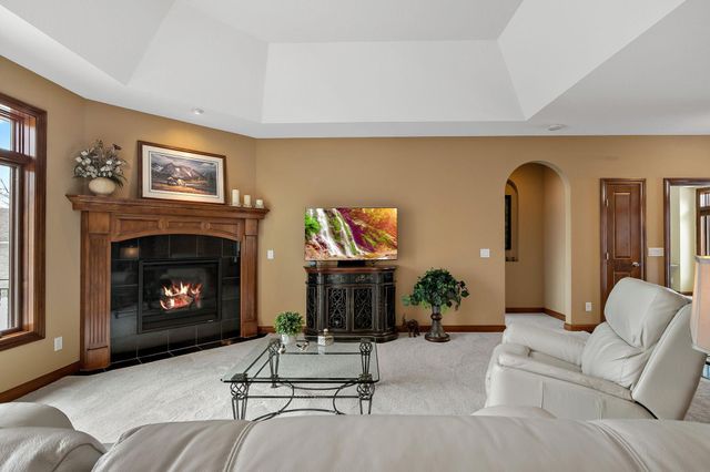 2269 Wildwood Drive, Shakopee, MN 55379