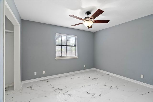 2480 Henrietta Pl, Ingleside, TX 78362