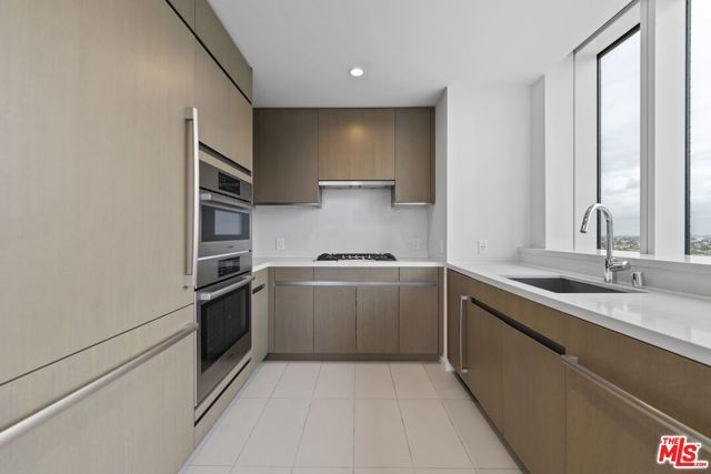 889 Francisco Street 1508, Los Angeles, CA 90017