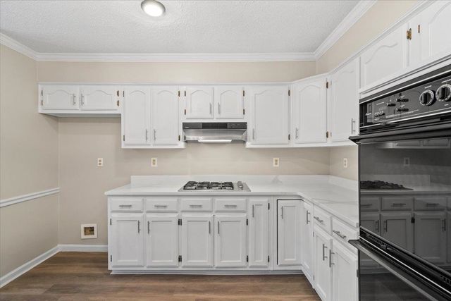 6333 OAK WALK LN, Bartlett, TN 38135