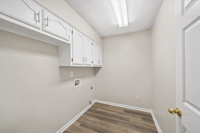 6333 OAK WALK LN, Bartlett, TN 38135