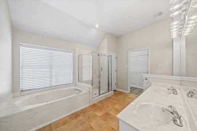 6333 OAK WALK LN, Bartlett, TN 38135