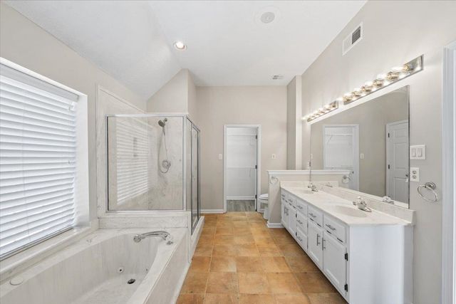 6333 OAK WALK LN, Bartlett, TN 38135