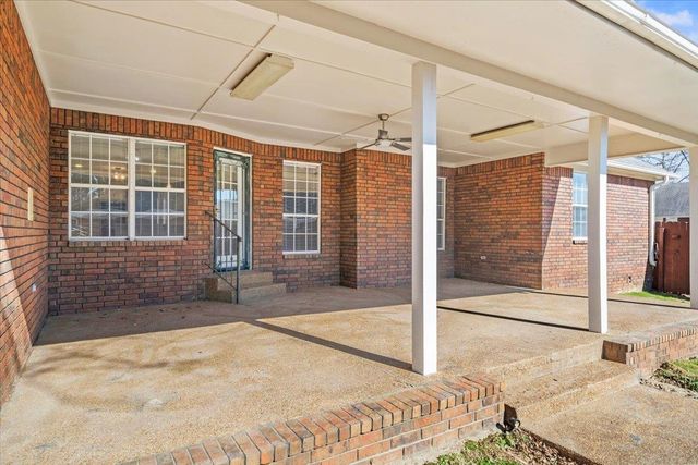 6333 OAK WALK LN, Bartlett, TN 38135