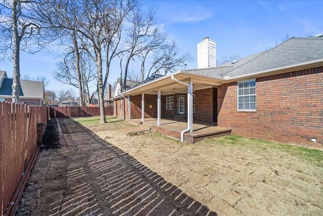 6333 OAK WALK LN, Bartlett, TN 38135