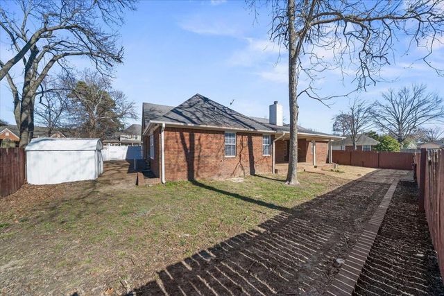 6333 OAK WALK LN, Bartlett, TN 38135