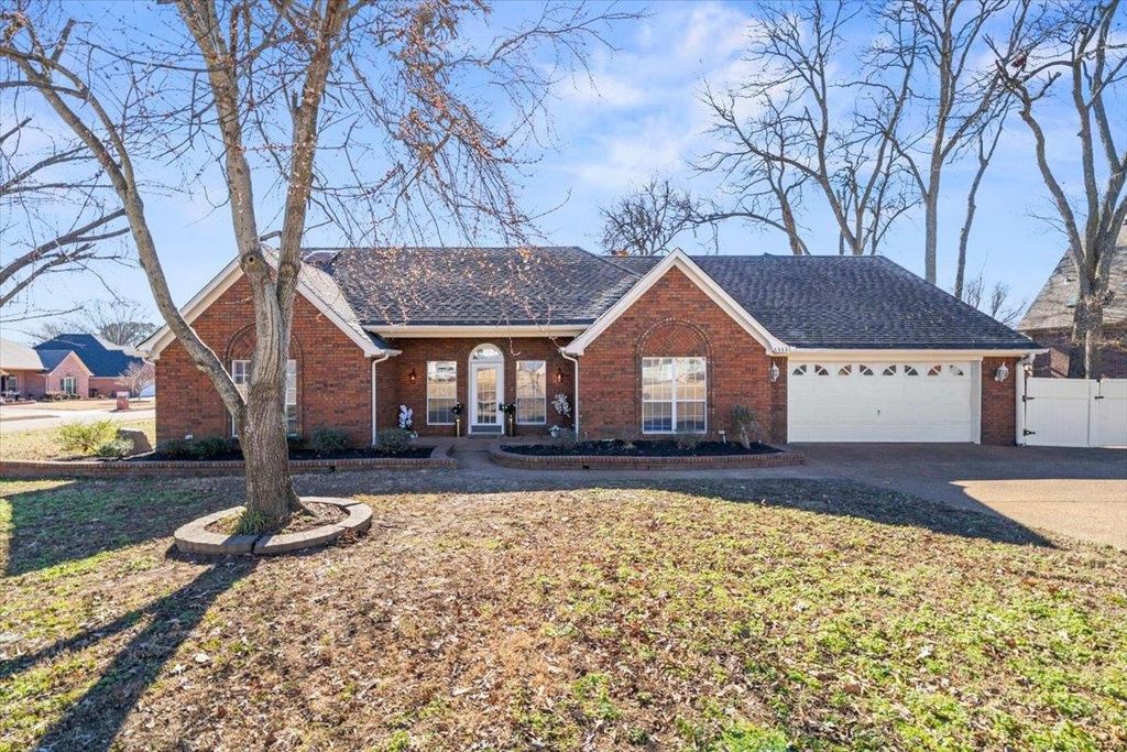 6333 OAK WALK LN, Bartlett, TN 38135