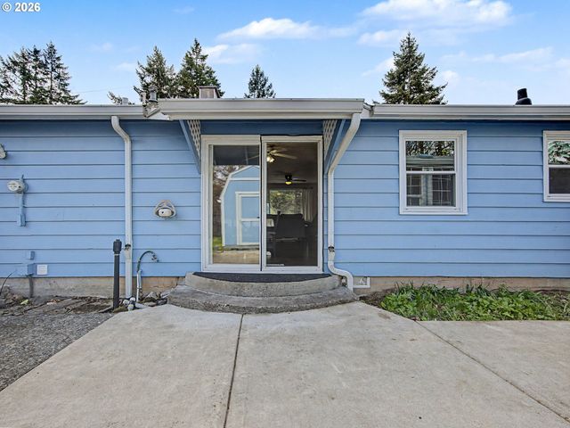 8695 Se ROOTS Rd, Clackamas, OR 97015