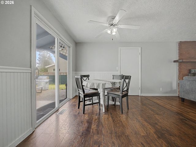 8695 Se ROOTS Rd, Clackamas, OR 97015