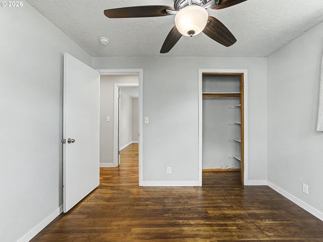 8695 Se ROOTS Rd, Clackamas, OR 97015