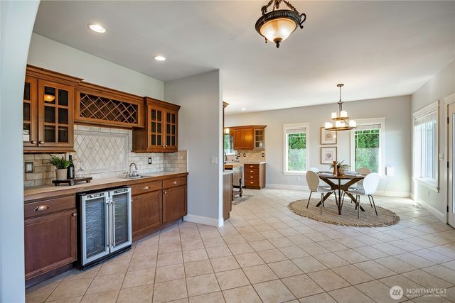 4448 Castlerock Drive, Blaine, WA 98230
