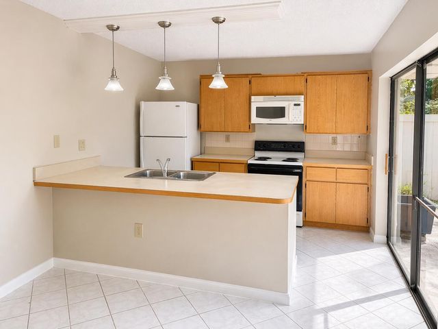 7312 73rd Way, West Palm Beach, FL 33407