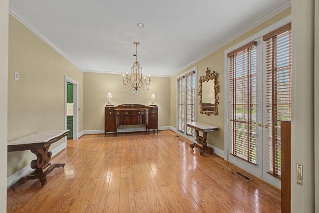 117 Wentworth Ave, Nashville, TN 37215