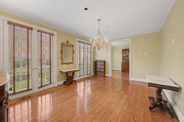 117 Wentworth Ave, Nashville, TN 37215