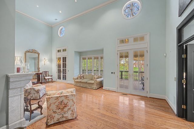 117 Wentworth Ave, Nashville, TN 37215