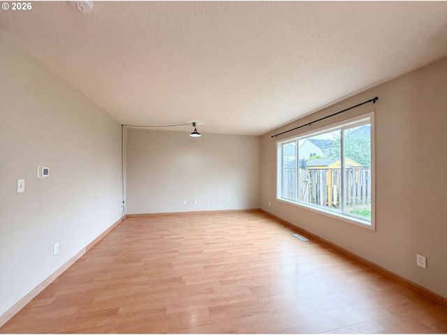 12883 Nw SCOTTSTON Ter, Banks, OR 97106