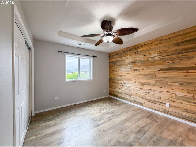 12883 Nw SCOTTSTON Ter, Banks, OR 97106