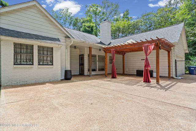 2140 Macintosh Drive, Horn Lake, MS 38637