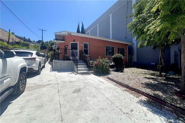 1558 N Kenmore, Los Angeles, CA 90027